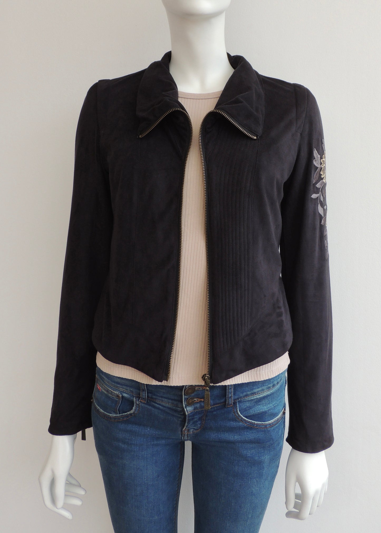 Casaca Mossimo (talla S)