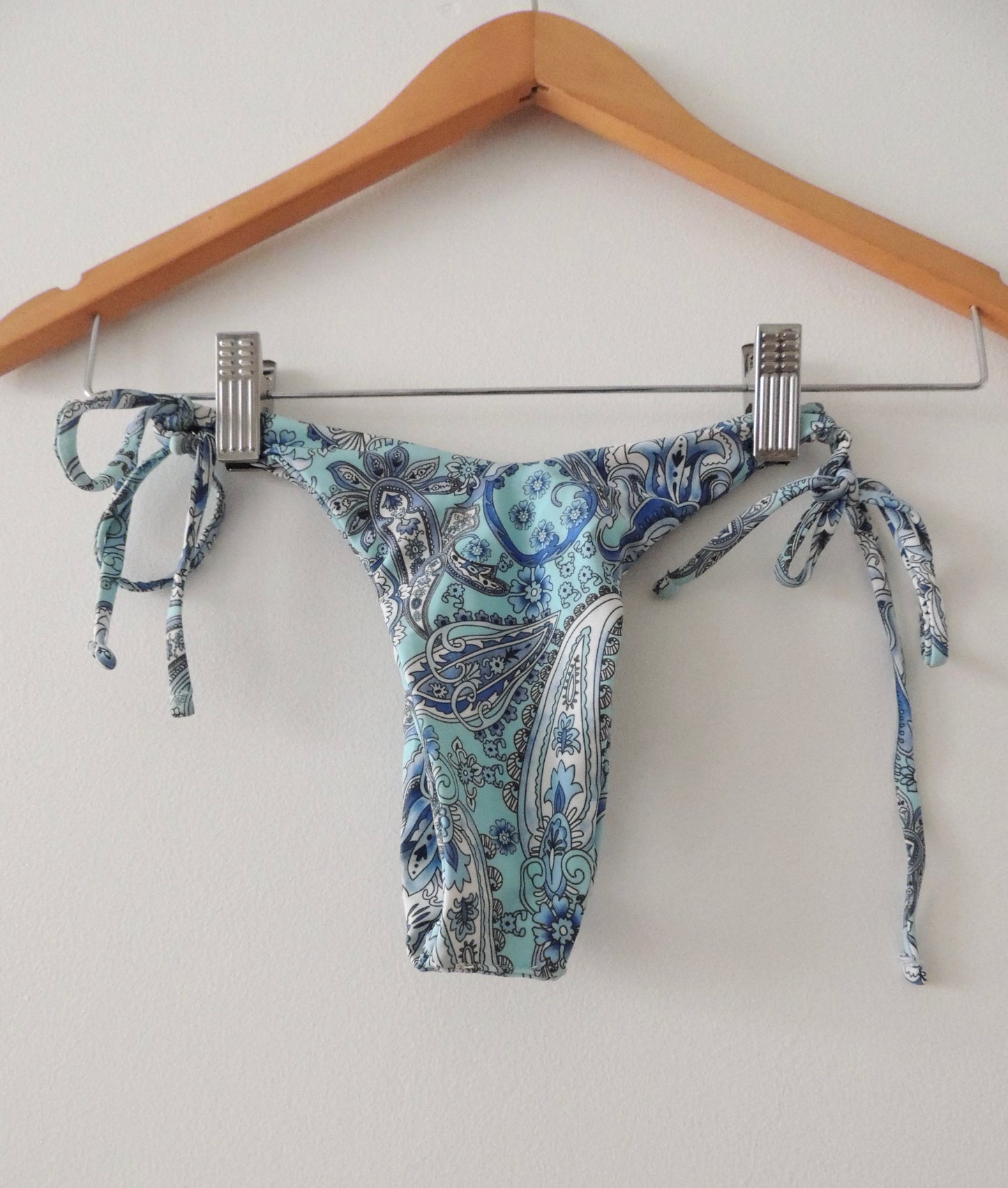 Conjunto Bikini sin marca (sin talla, como un S pequeño)