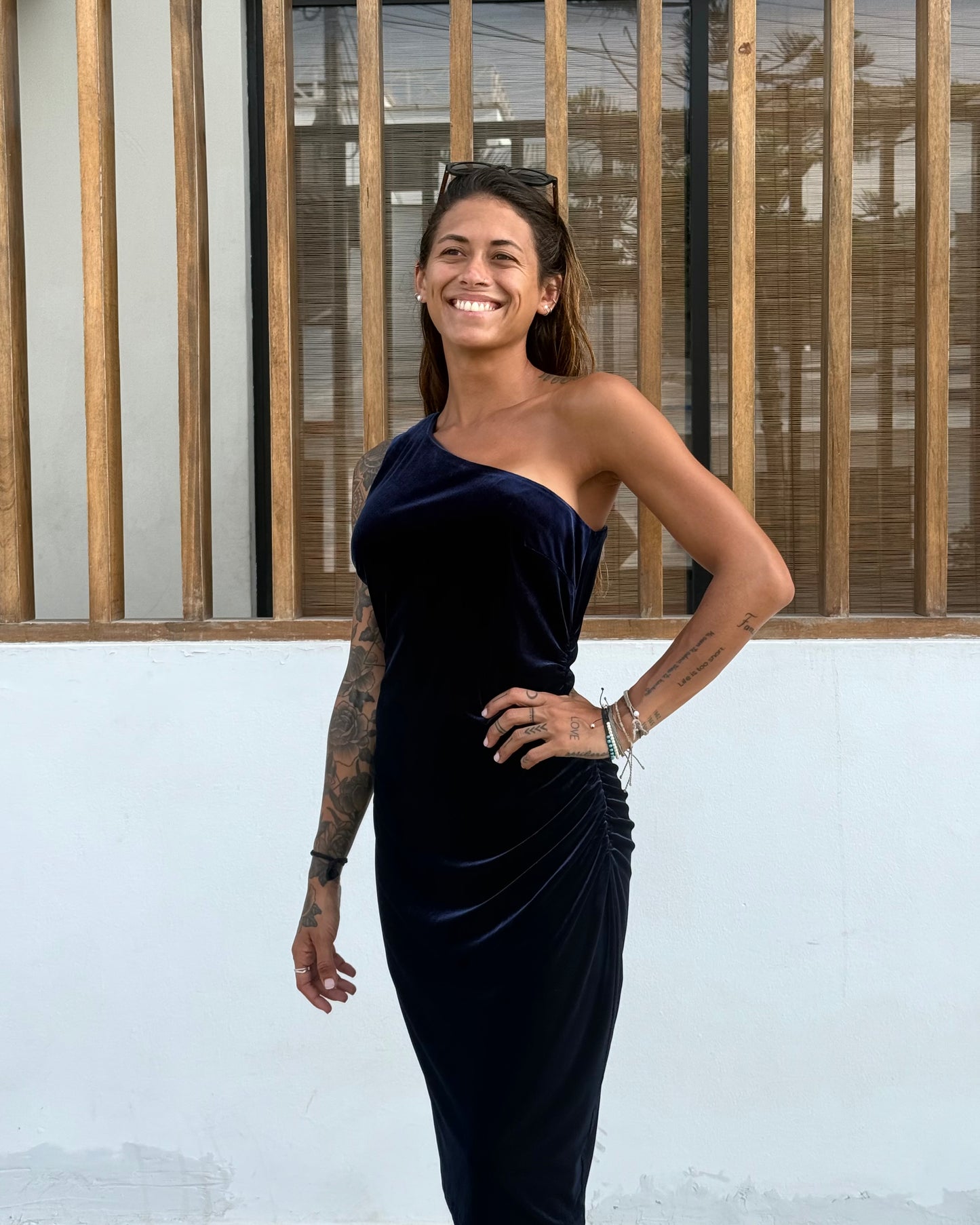 Vestido Vince Camuto (talla USA 6, como un M)