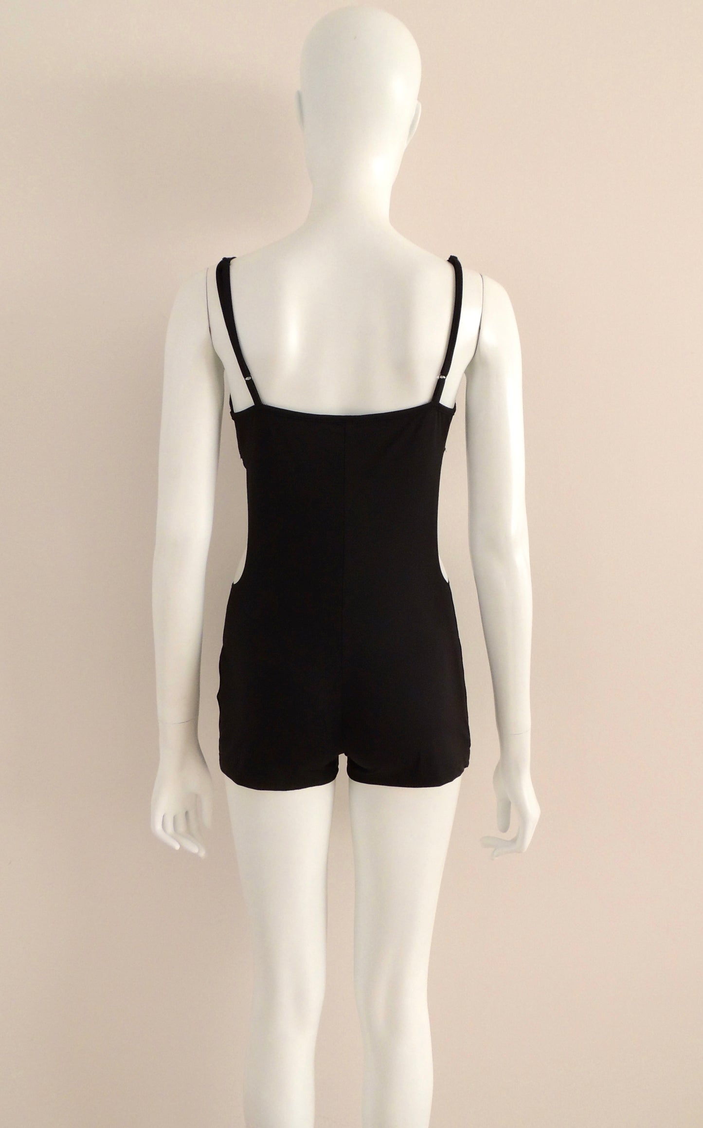 Enterizo Shein (talla M, sin uso)