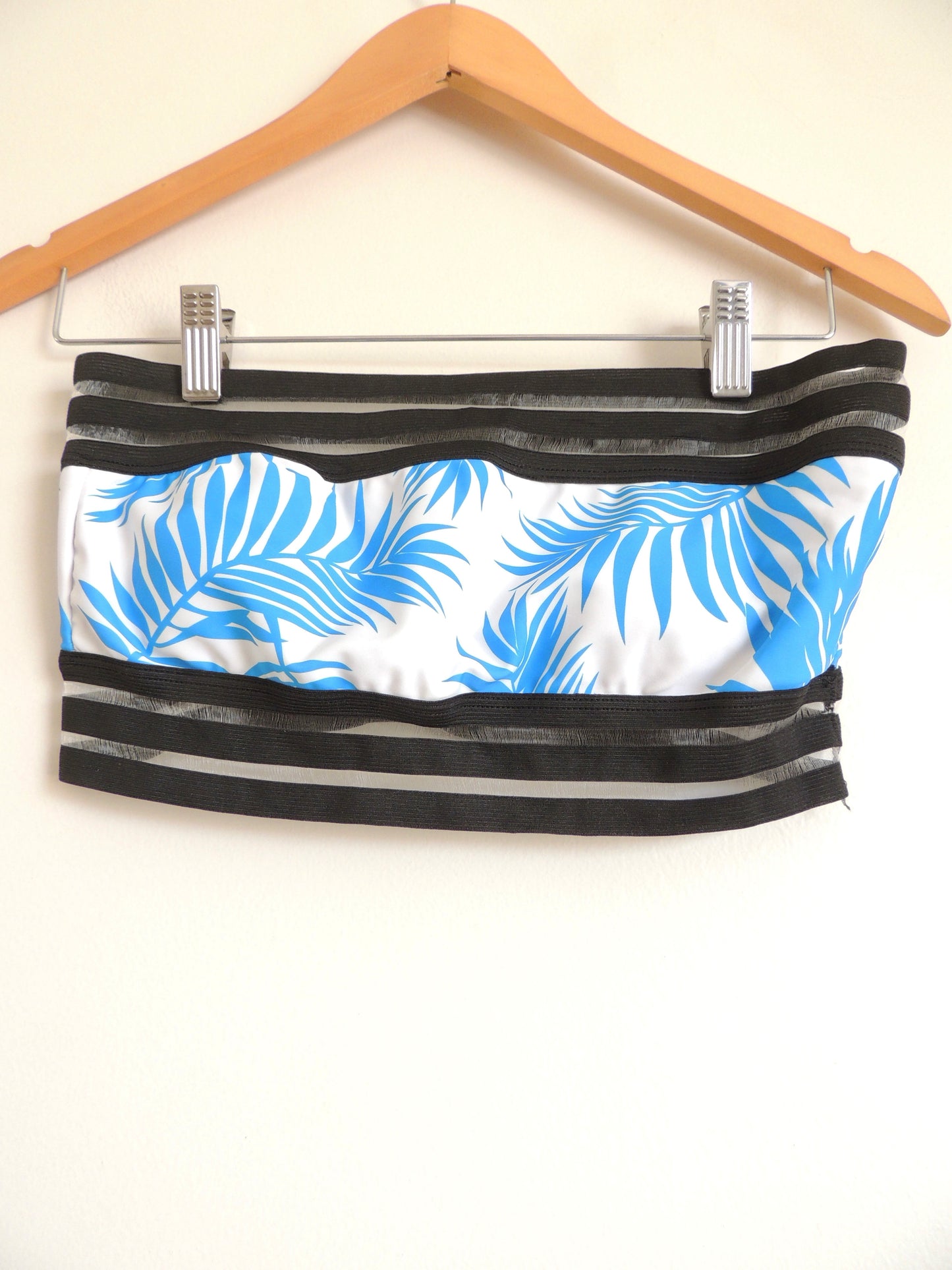 Conjunto Bikini Shein (talla M, sin uso)