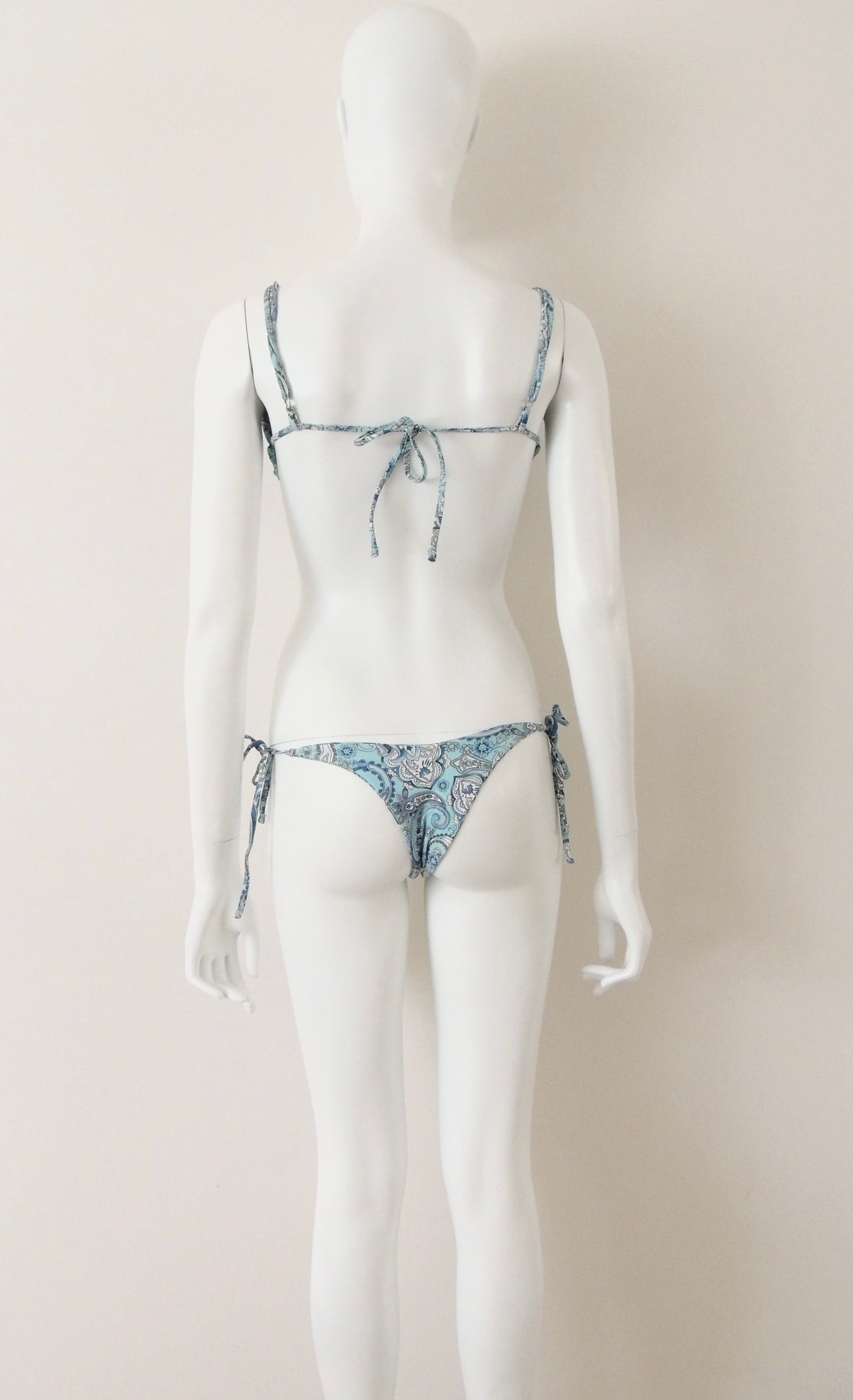 Conjunto Bikini sin marca (sin talla, como un S pequeño)