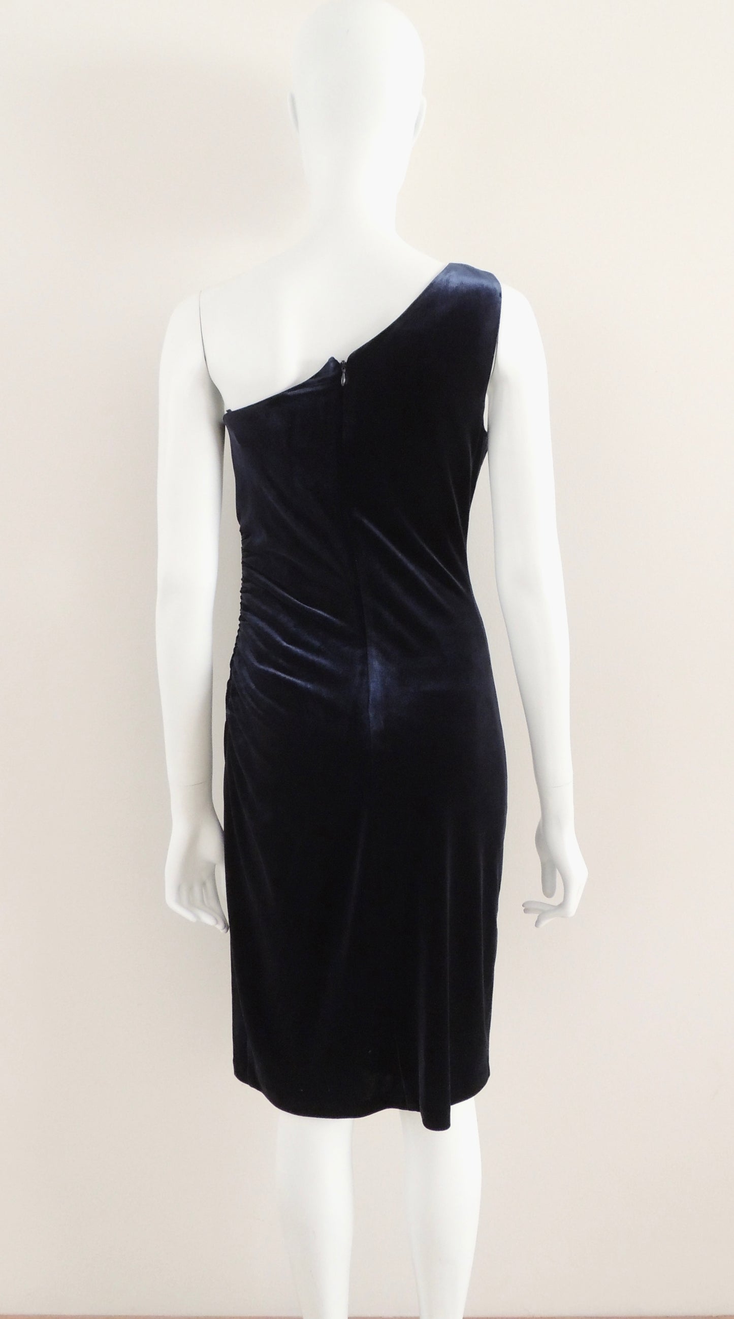 Vestido Vince Camuto (talla USA 6, como un M)