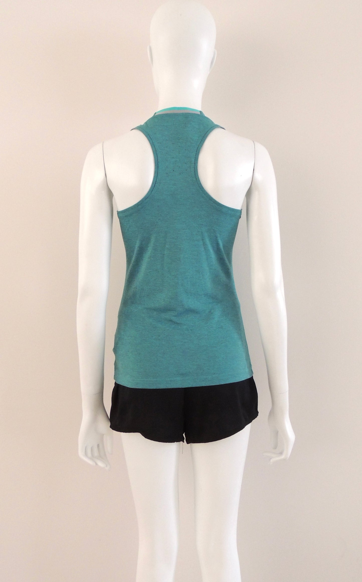 Polo Adidas (talla XS)