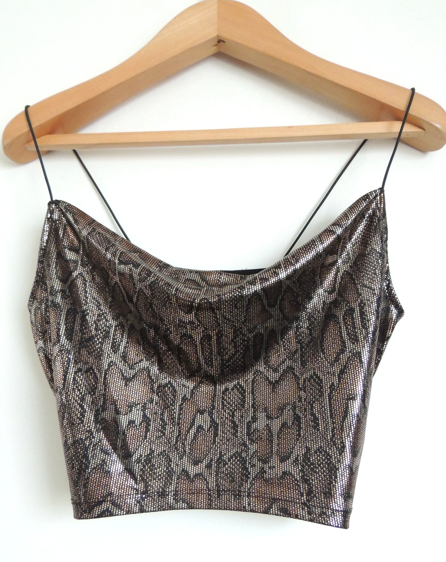 Top Divided (talla S, sin uso)