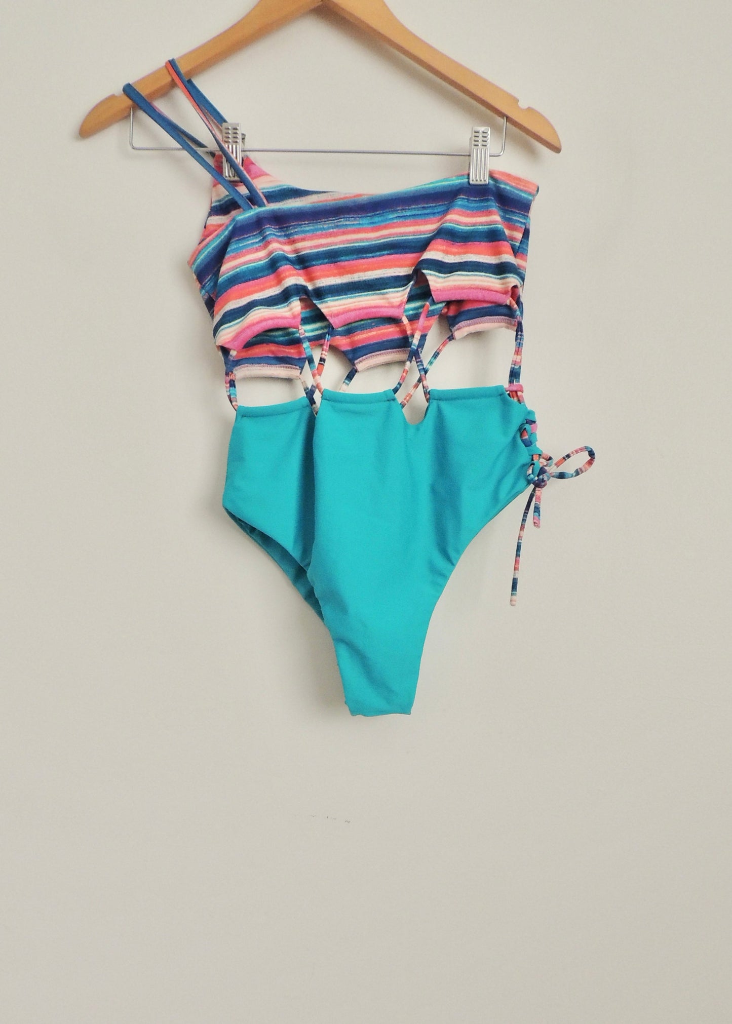 Ropa de Baño Hustle (sin talla, como un S, con etiqueta)