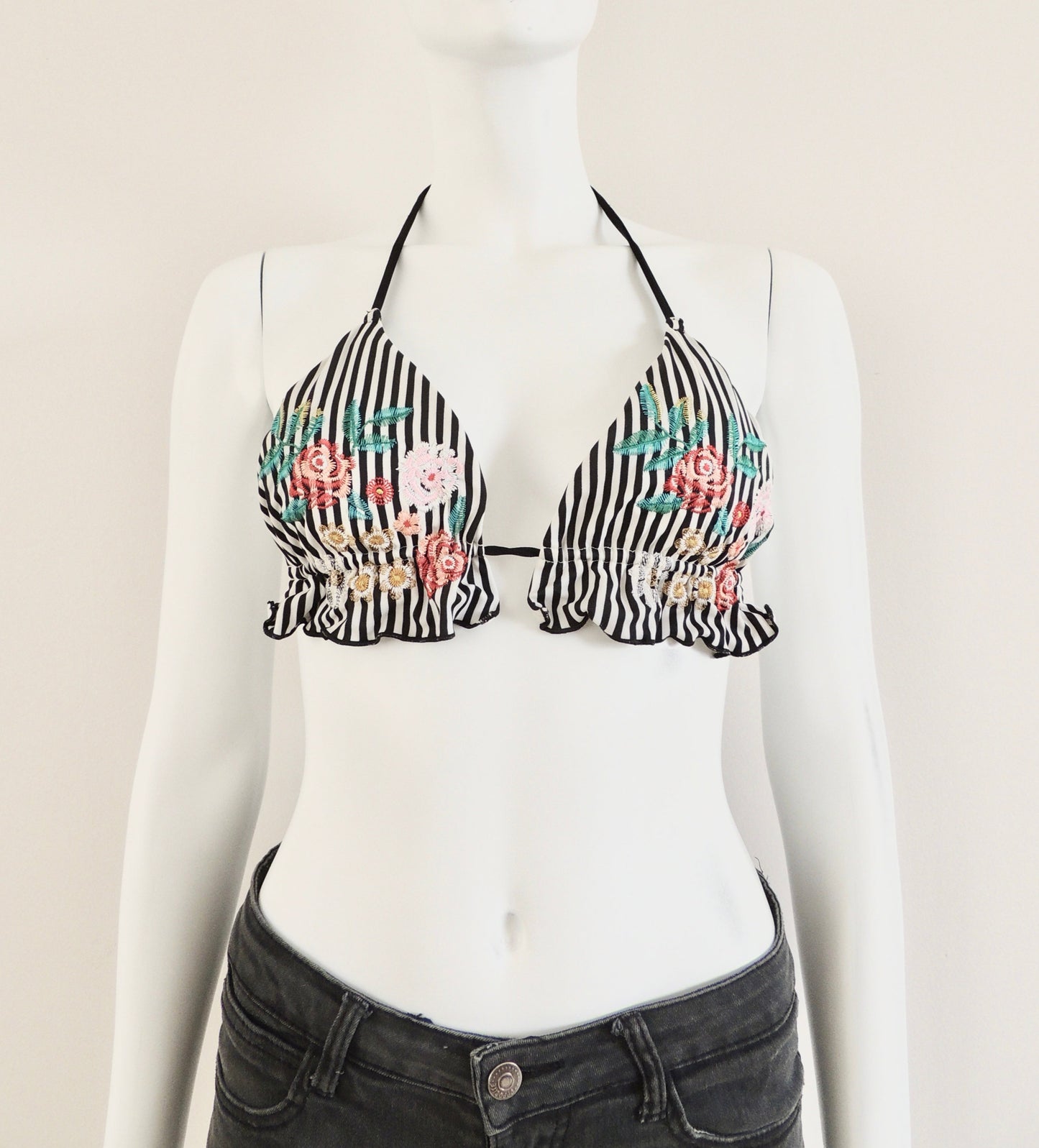Sostén Bikini sin marca (sin talla, como un M)