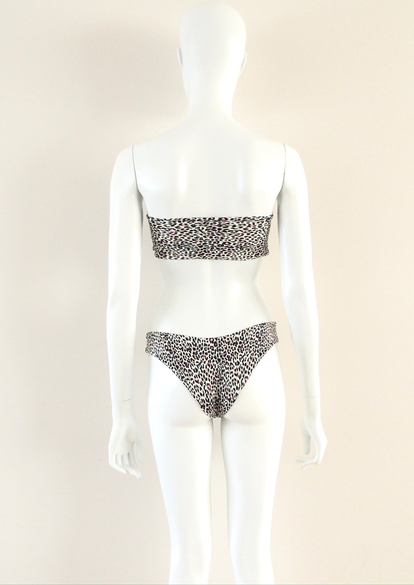 Conjunto Bikini sin marca (sin talla, como un M)