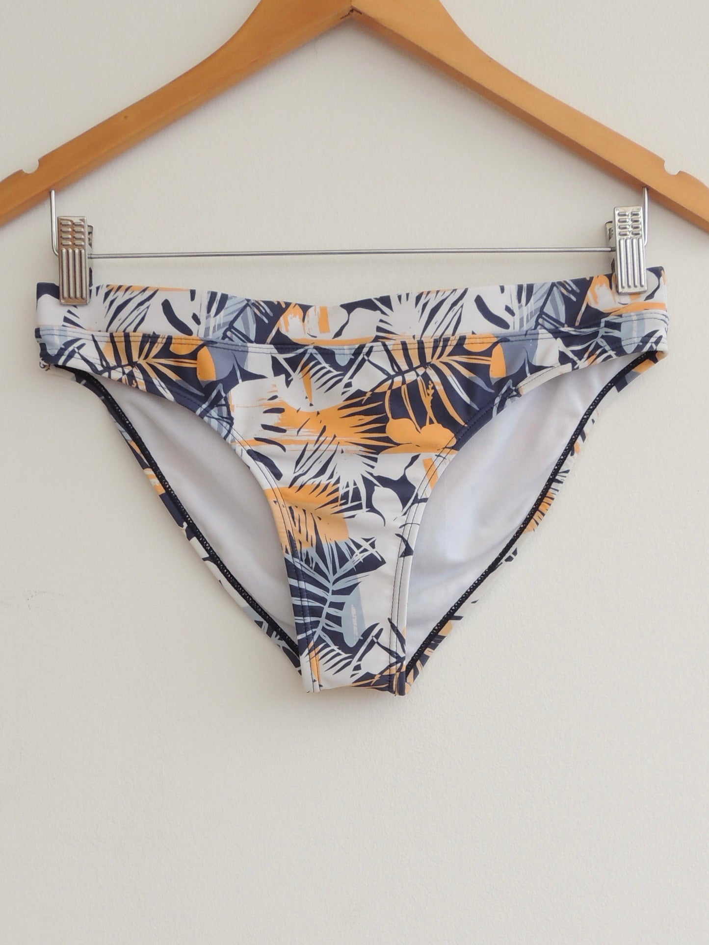 Conjunto Bikini Xiomi (talla M, sin uso)