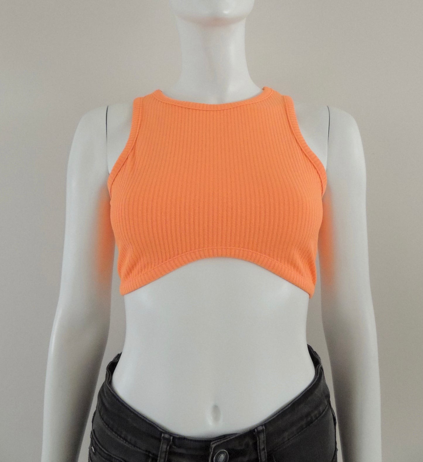 Top sin marca (sin talla, sin uso)