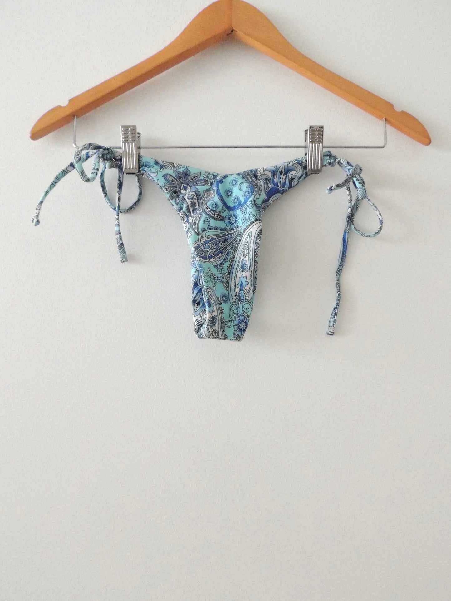 Conjunto Bikini sin marca (sin talla, como un S pequeño)