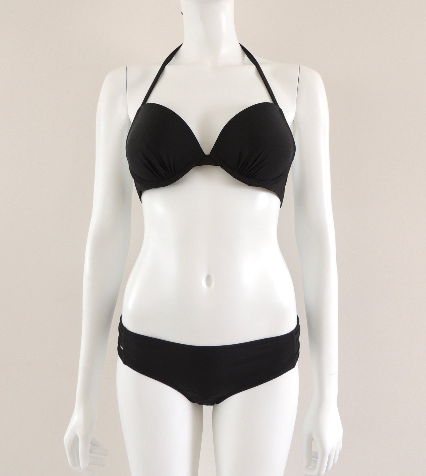 Conjunto Bikini Aeropostale (talla M, sin uso)
