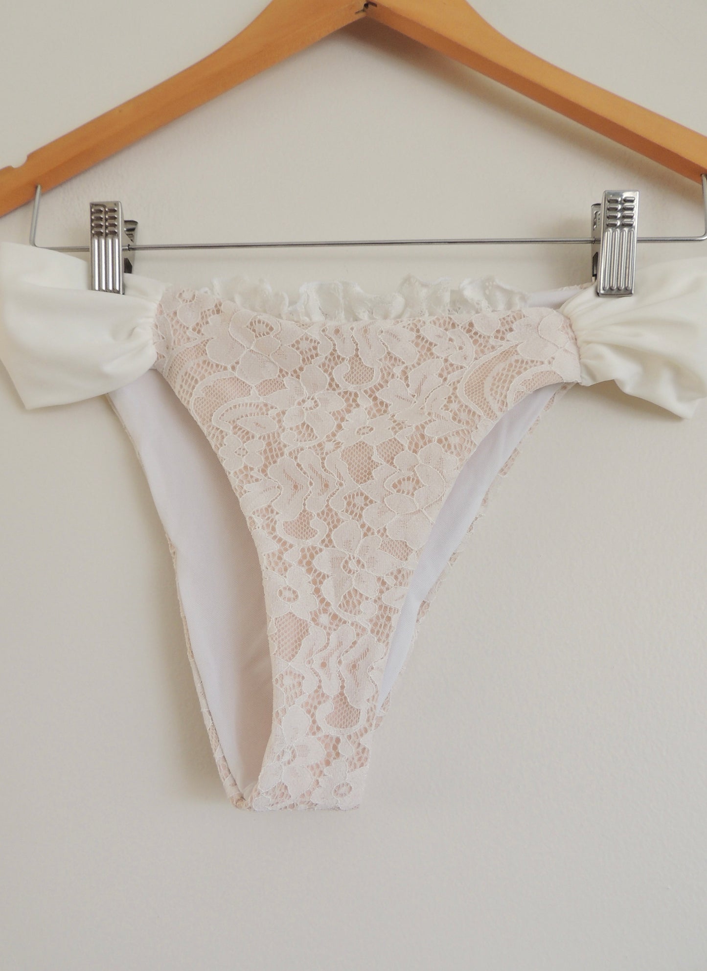 Conjunto Bikini Shein (talla M, sin uso)