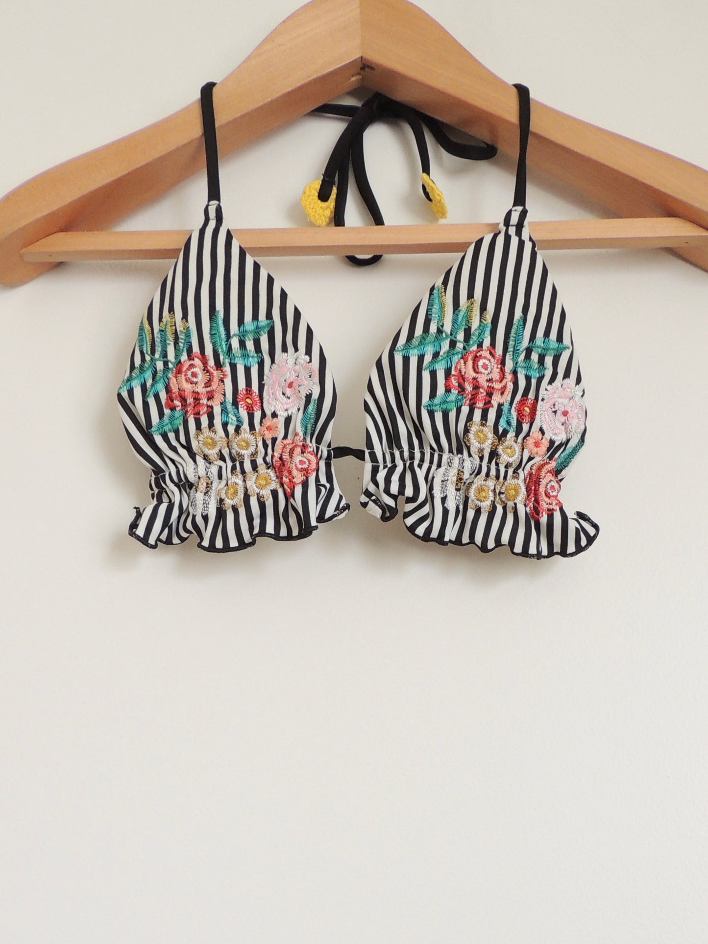 Sostén Bikini sin marca (sin talla, como un M)