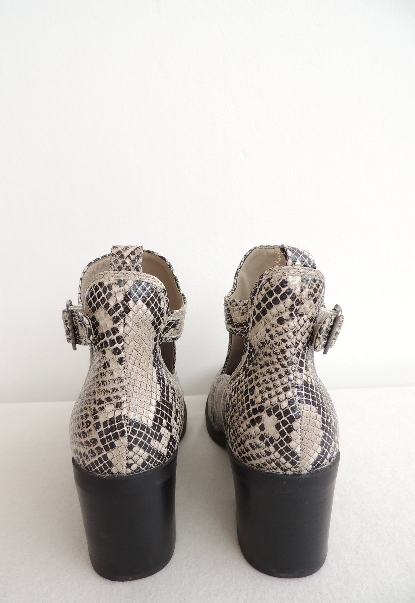 Botines Mia (talla 39)
