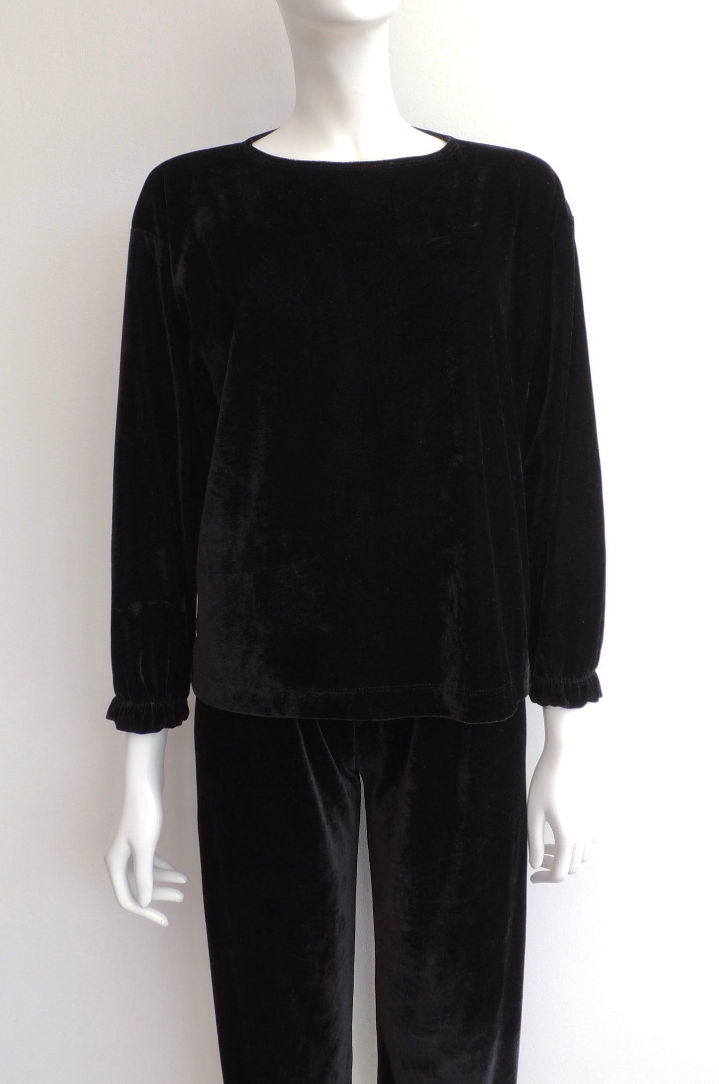 Conjunto de Buzo Mash (talla S/M)