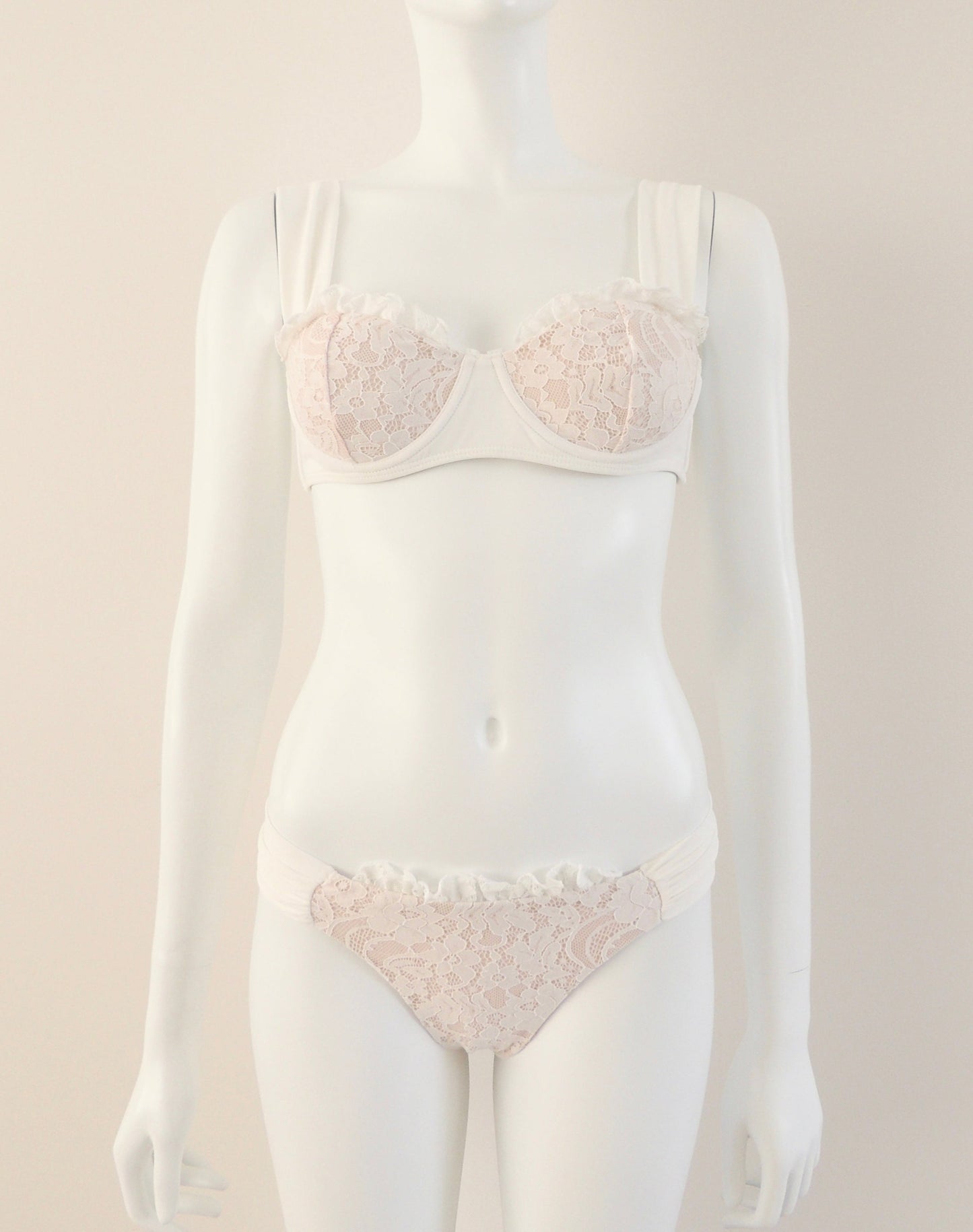 Conjunto Bikini Shein (talla M, sin uso)