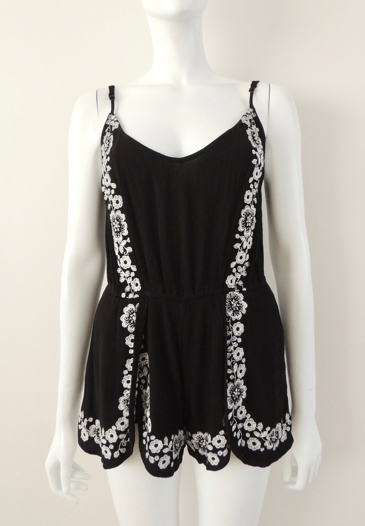 Enterizo Forever 21 (talla L)