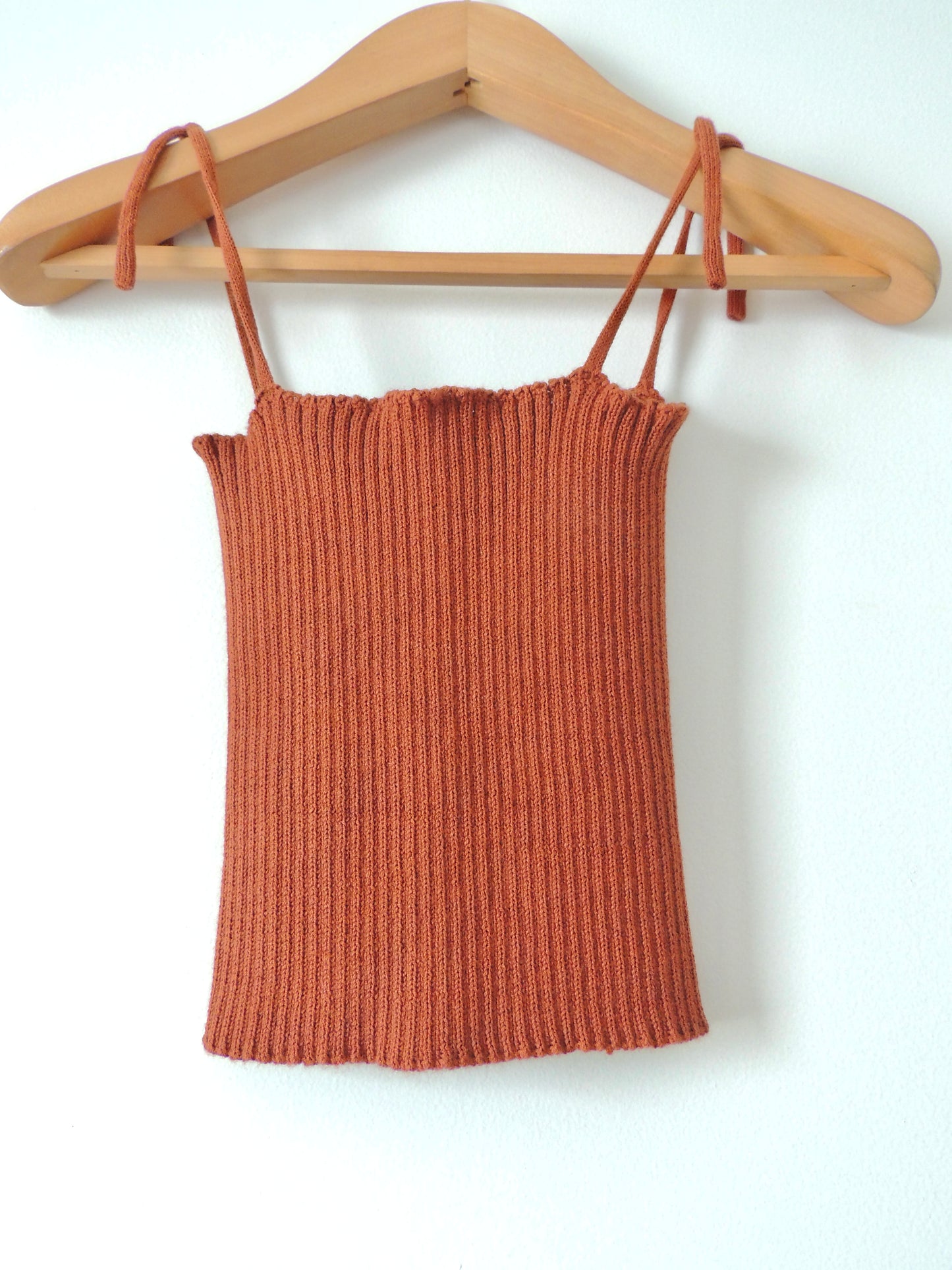 Top sin marca (sin talla, como un S, sin uso)