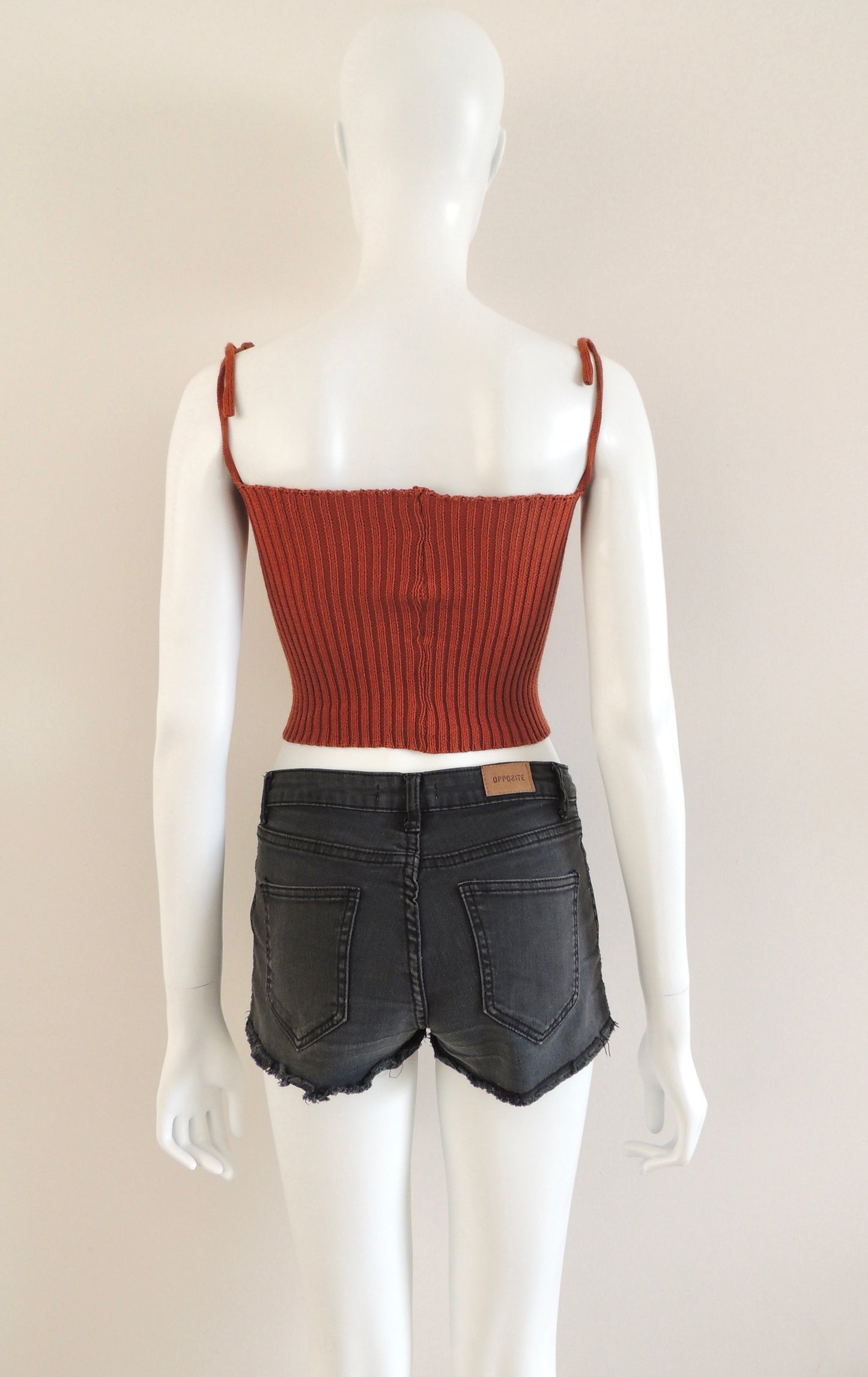Top sin marca (sin talla, como un S, sin uso)