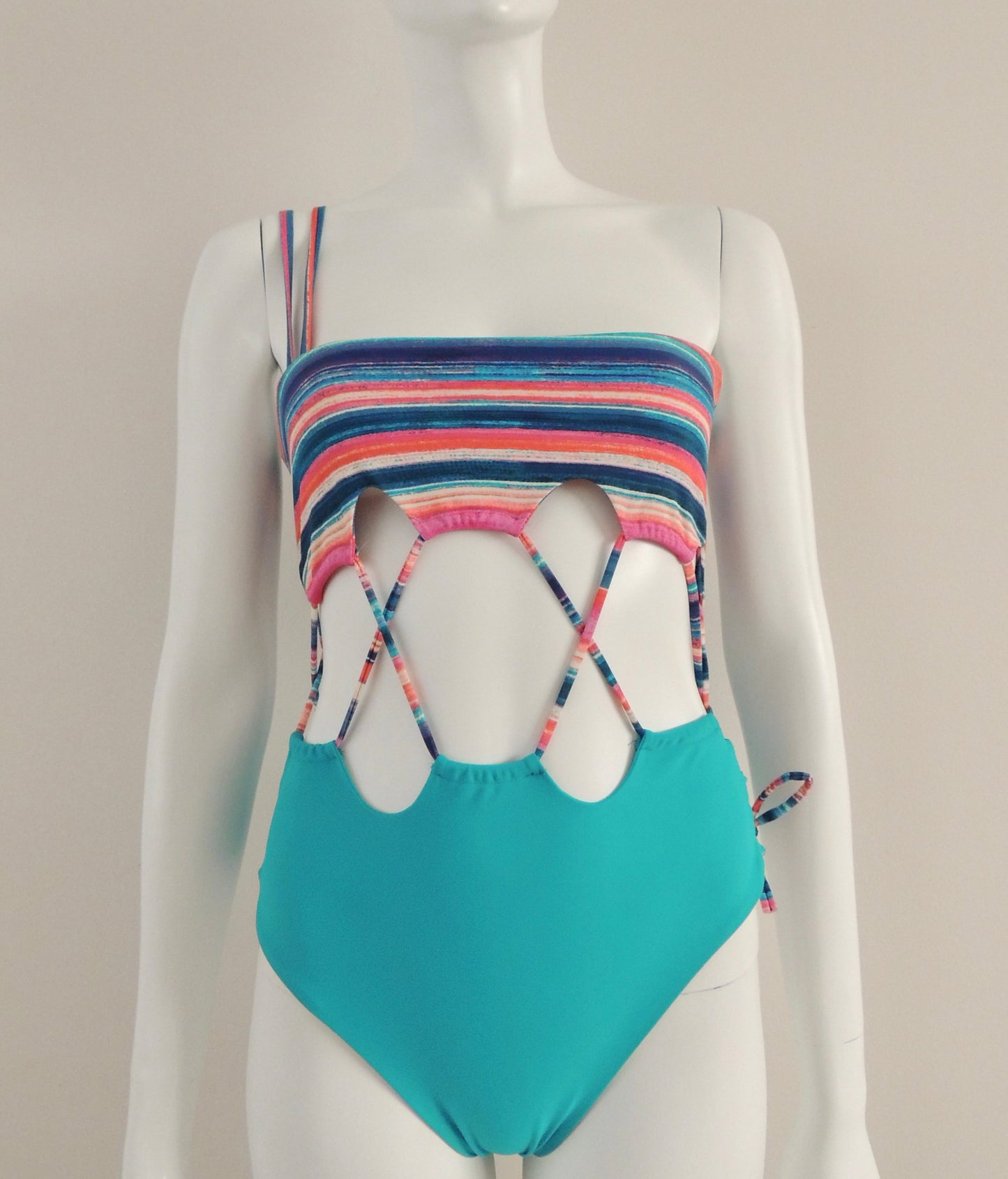 Ropa de Baño Hustle (sin talla, como un S, con etiqueta)