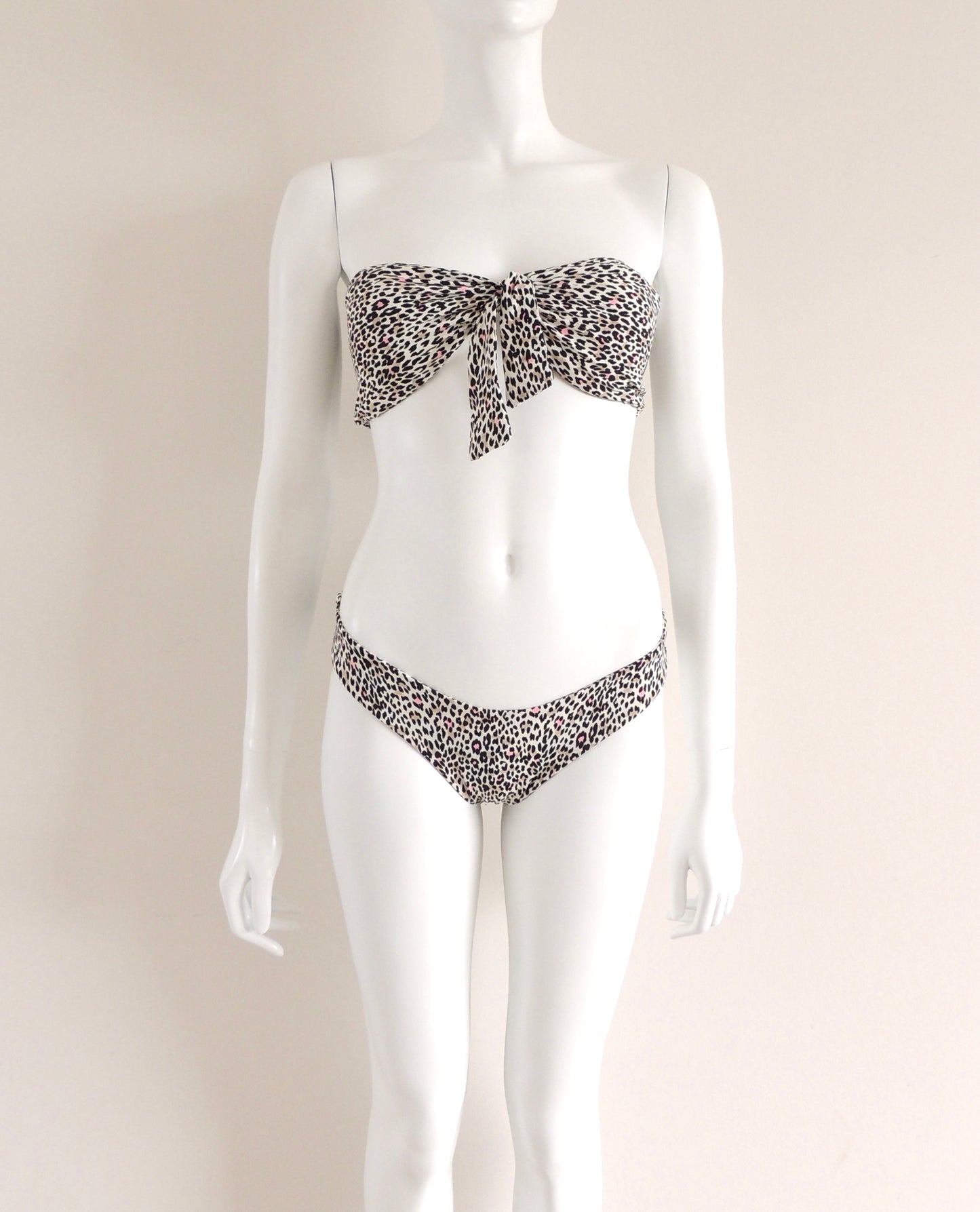 Conjunto Bikini sin marca (sin talla, como un M)