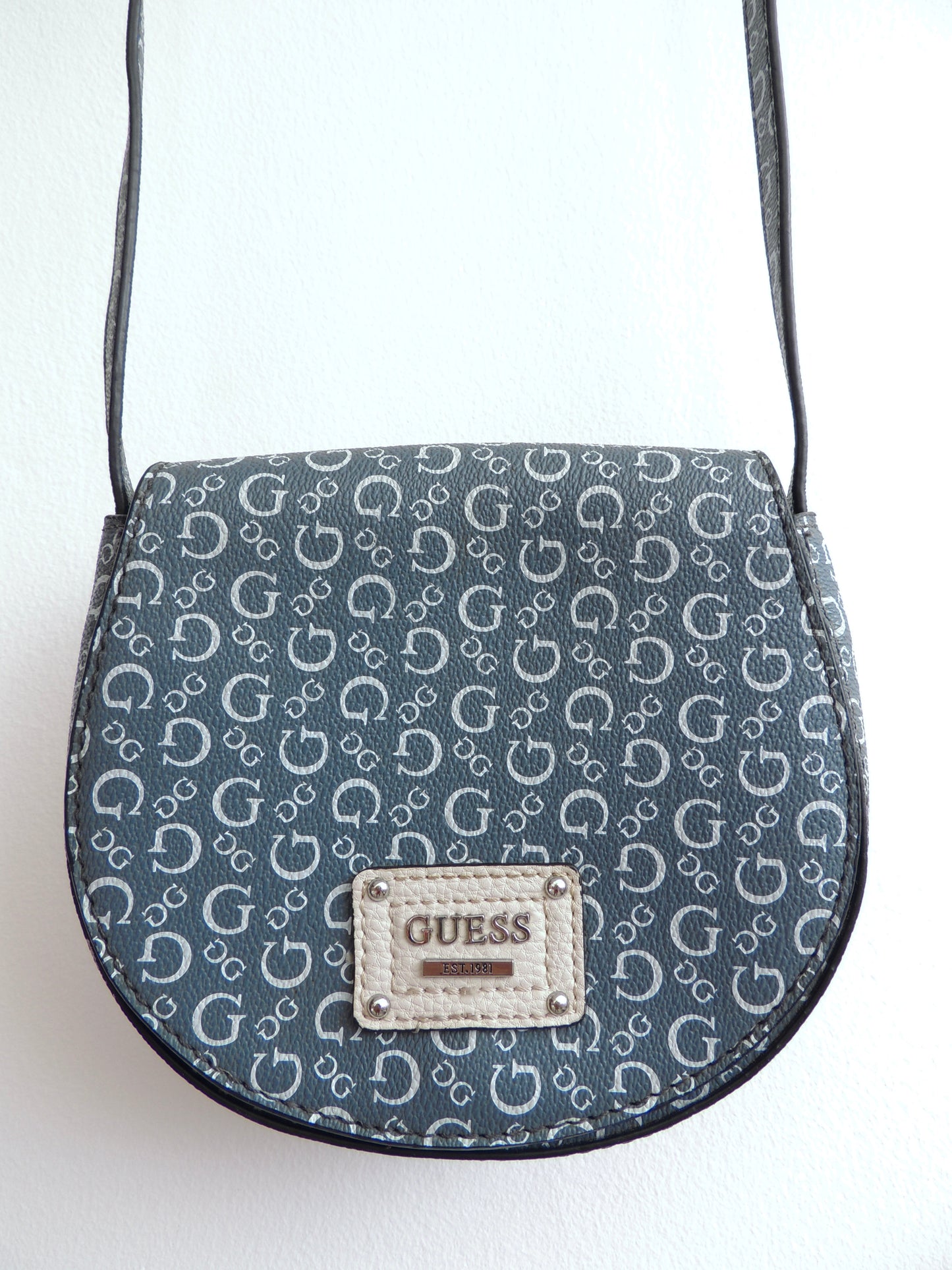 Cartera Guess
