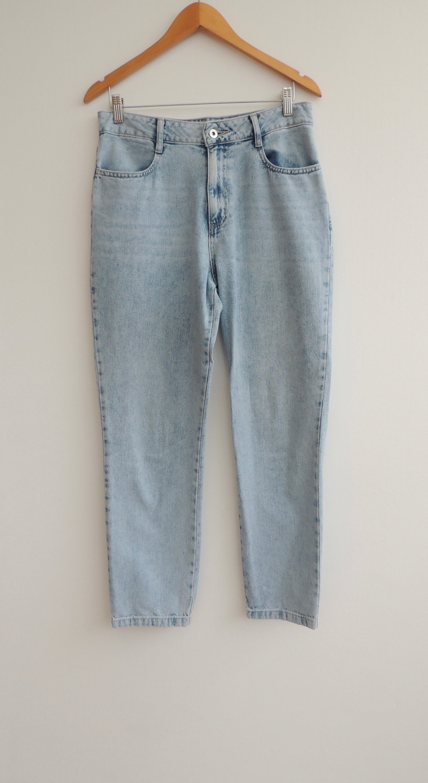 Jean Leonisa (talla EUR 40)