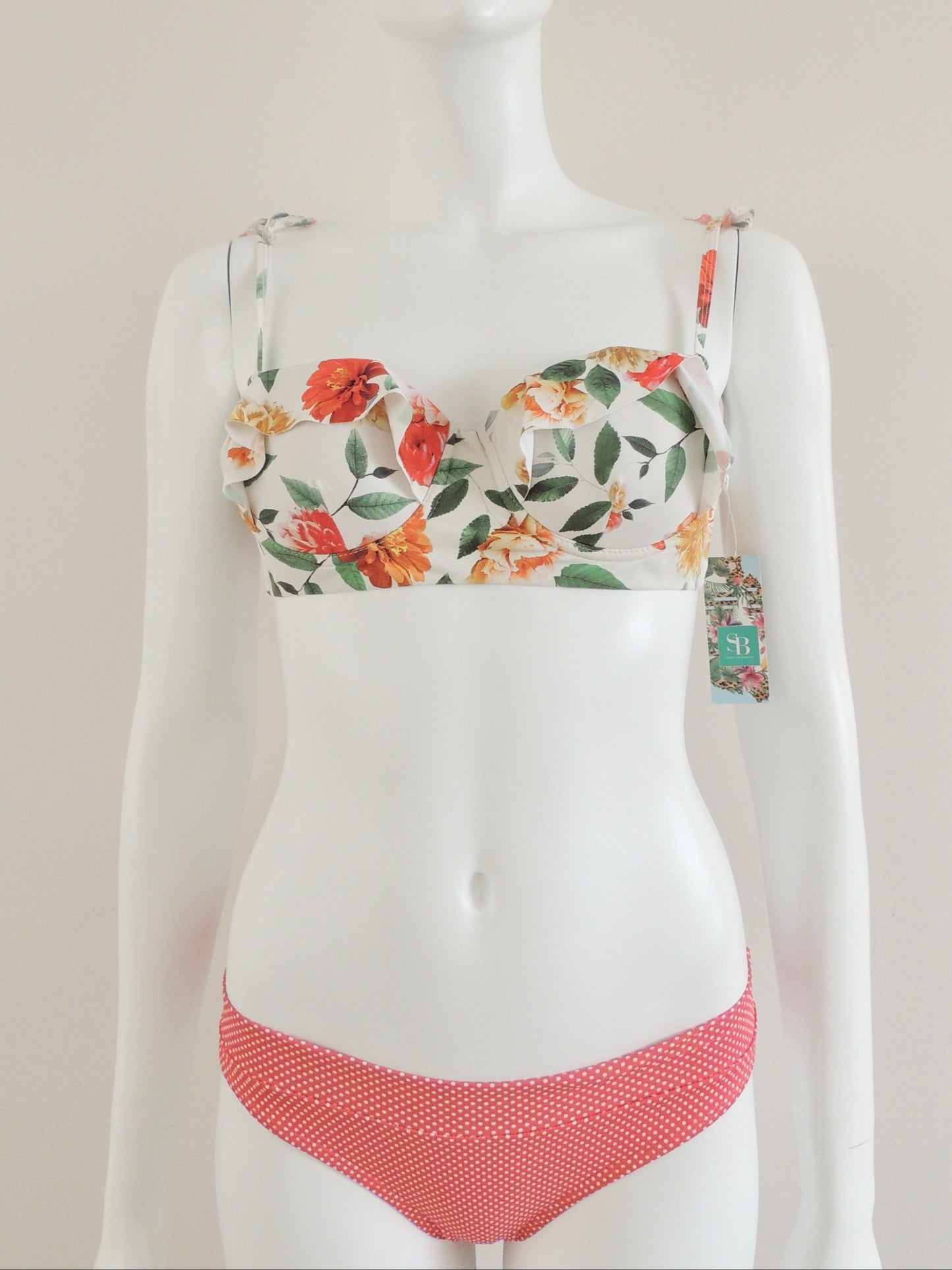 Conjunto Bikini Sabz (talla S, con etiqueta)