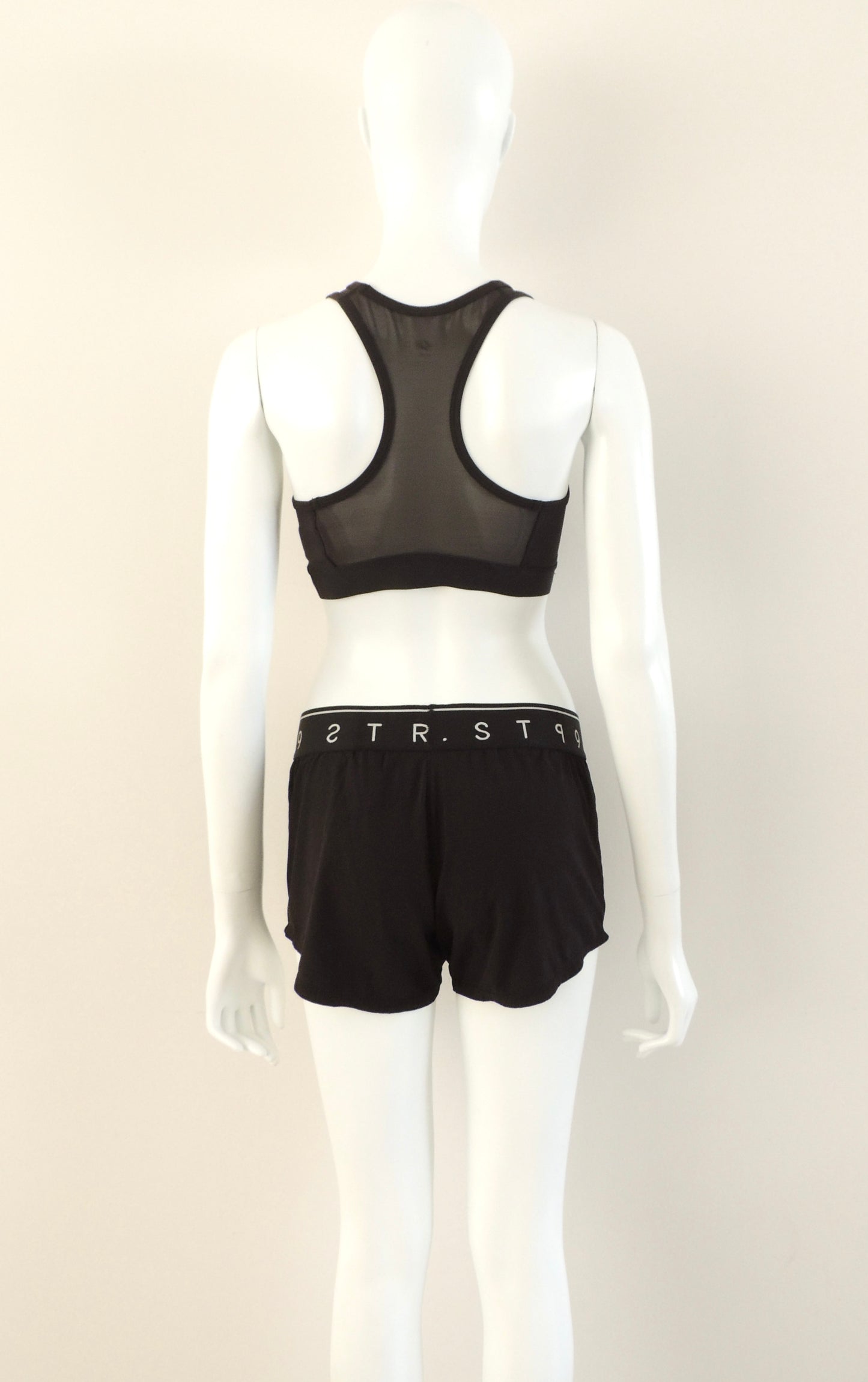 Short H&M (talla EUR 36 = USA 6)