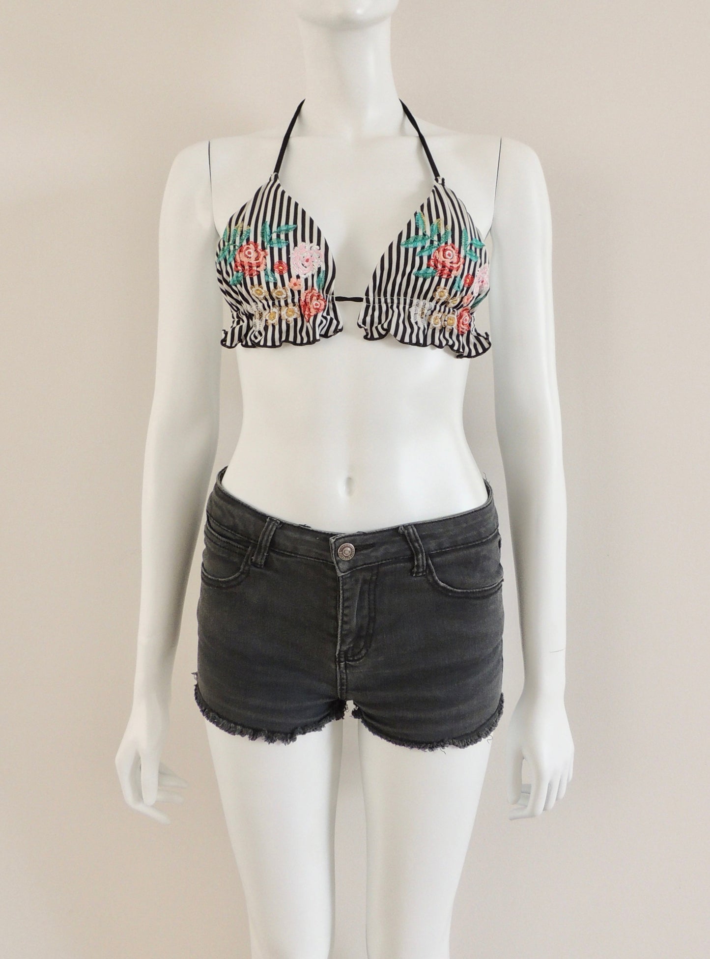 Sostén Bikini sin marca (sin talla, como un M)