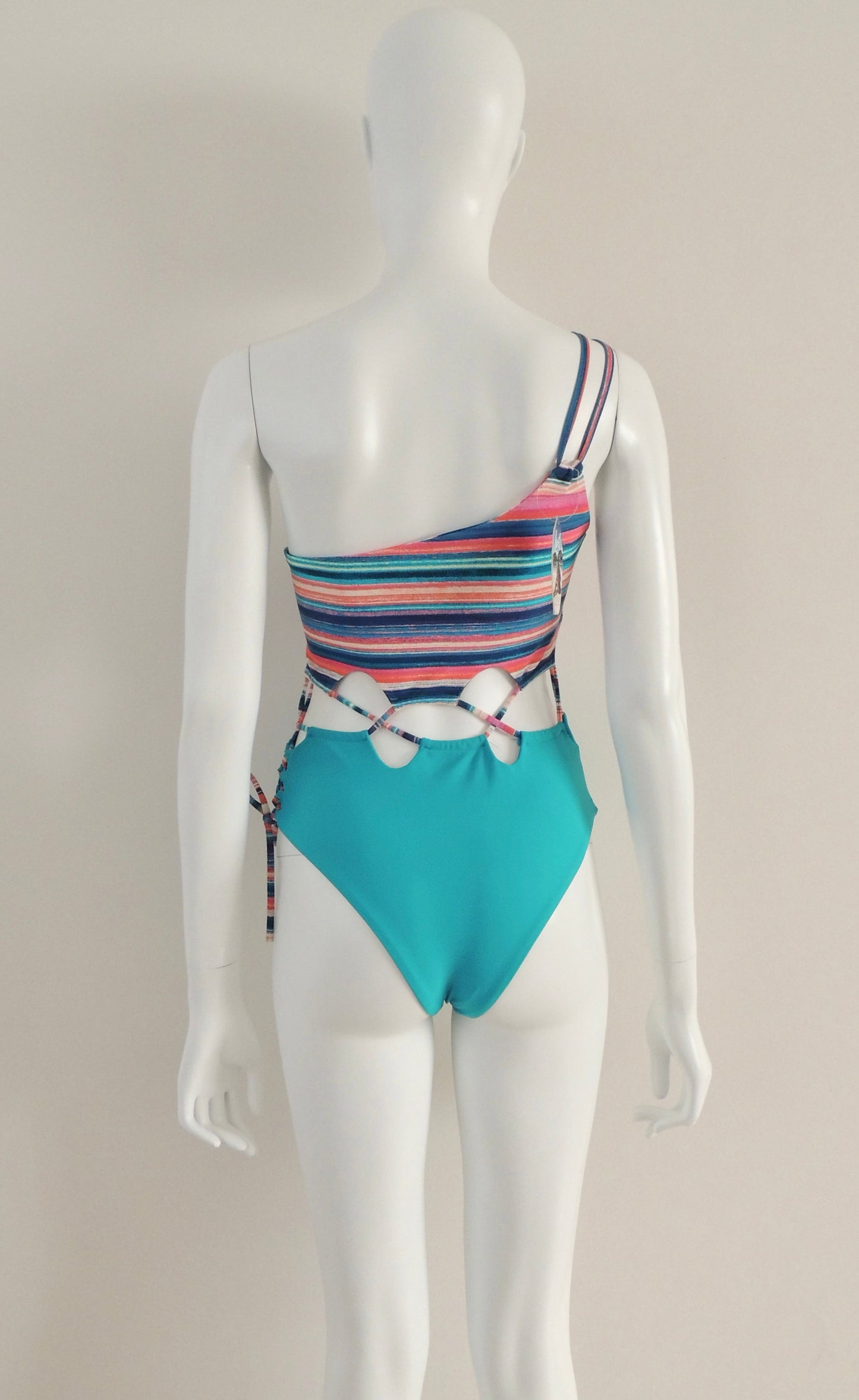 Ropa de Baño Hustle (sin talla, como un S, con etiqueta)