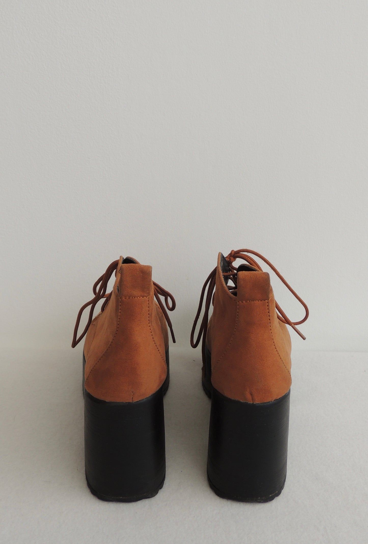 Zapatos Jhovih (talla 37)