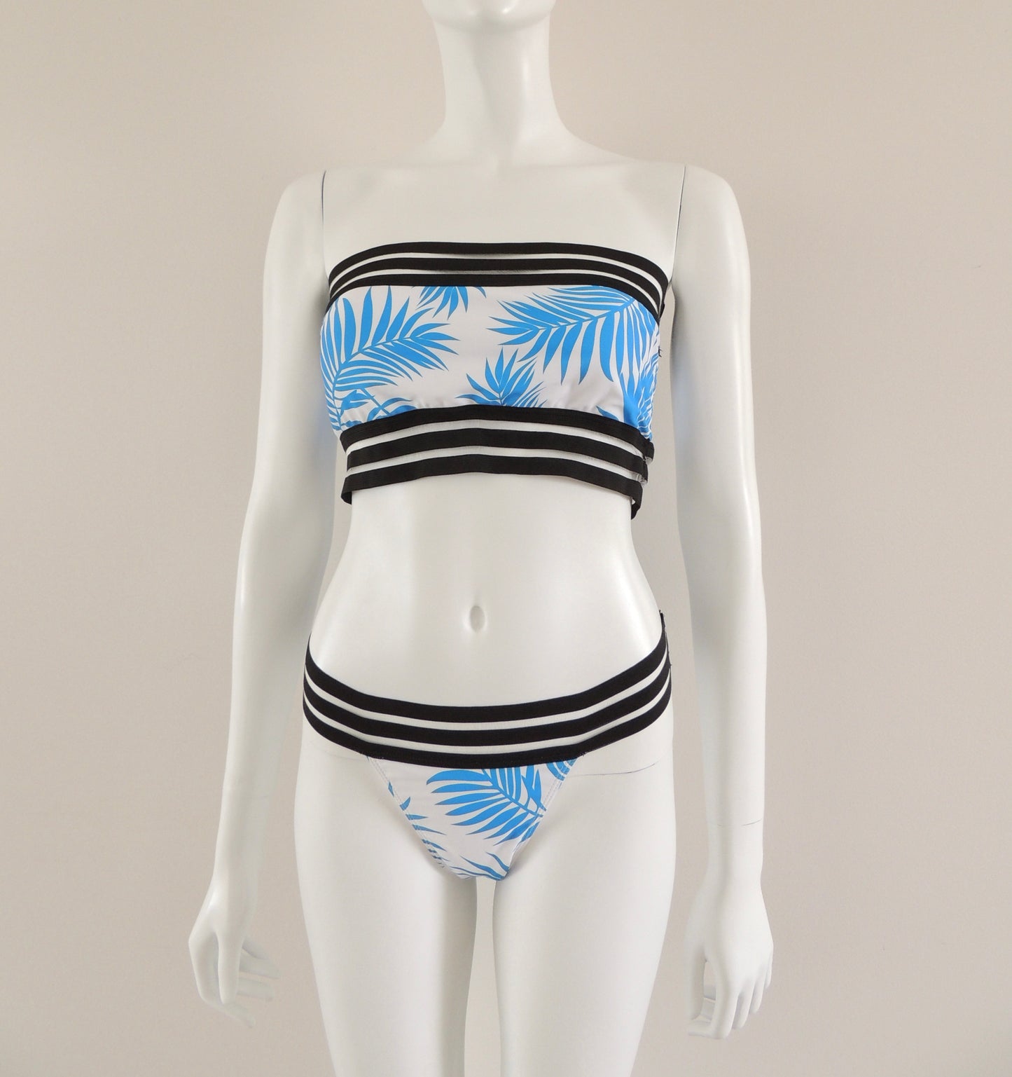 Conjunto Bikini Shein (talla M, sin uso)