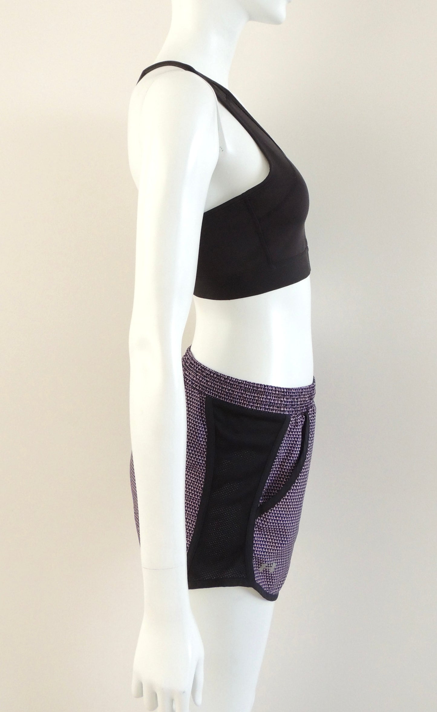 Short Under Armour (talla XS)