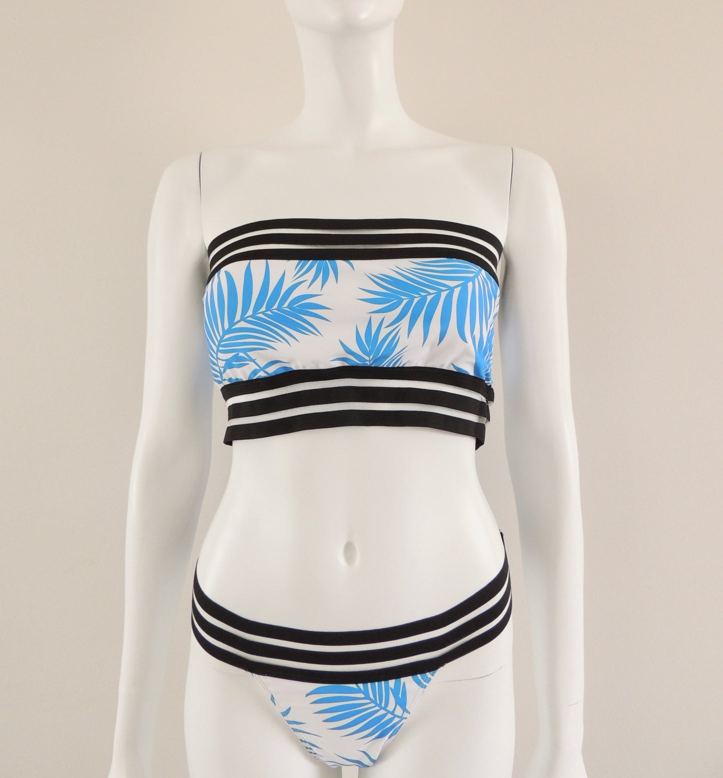Conjunto Bikini Shein (talla M, sin uso)