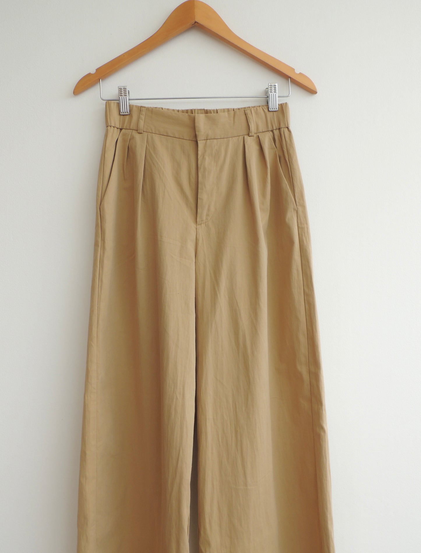 Pantalón Stradivarius (talla EUR 34)