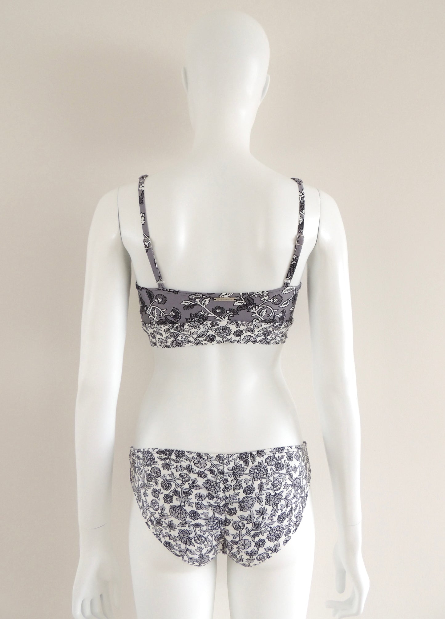Conjunto Bikini Michael Kors (talla XS)