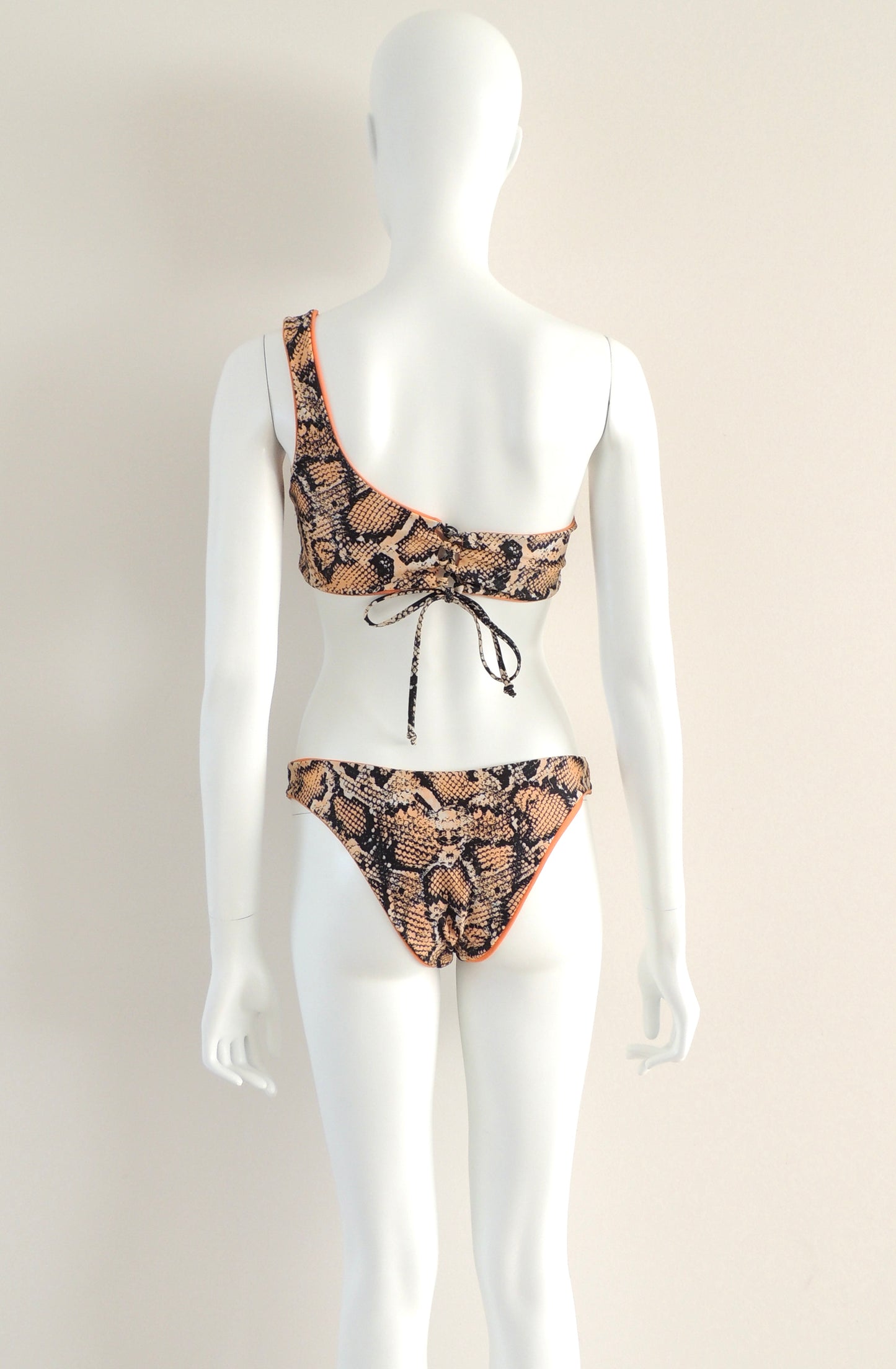 Bikini sin marca (sin talla, como un M grande)