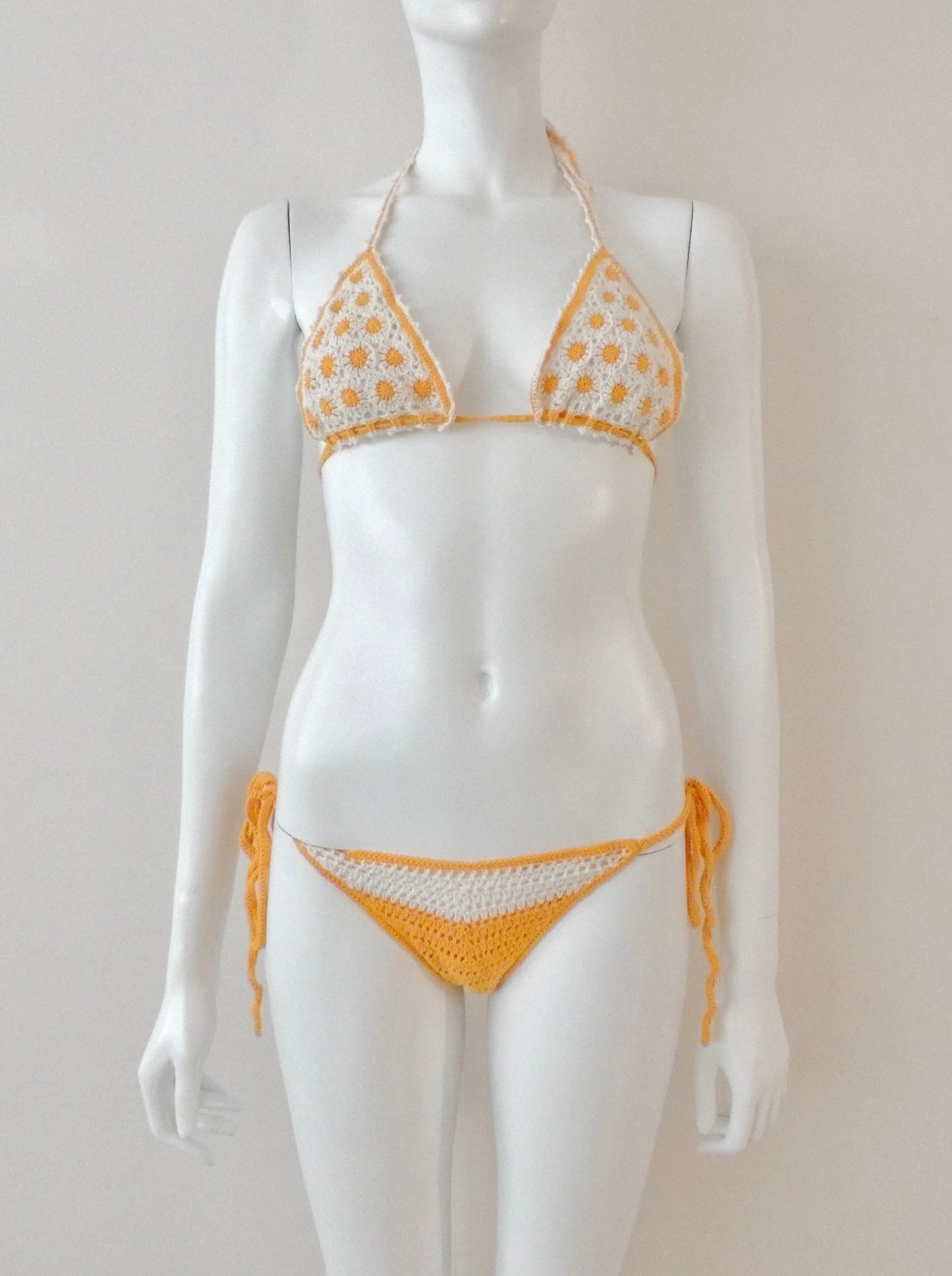 Conjunto Bikini Sfera (talla M, sin uso)