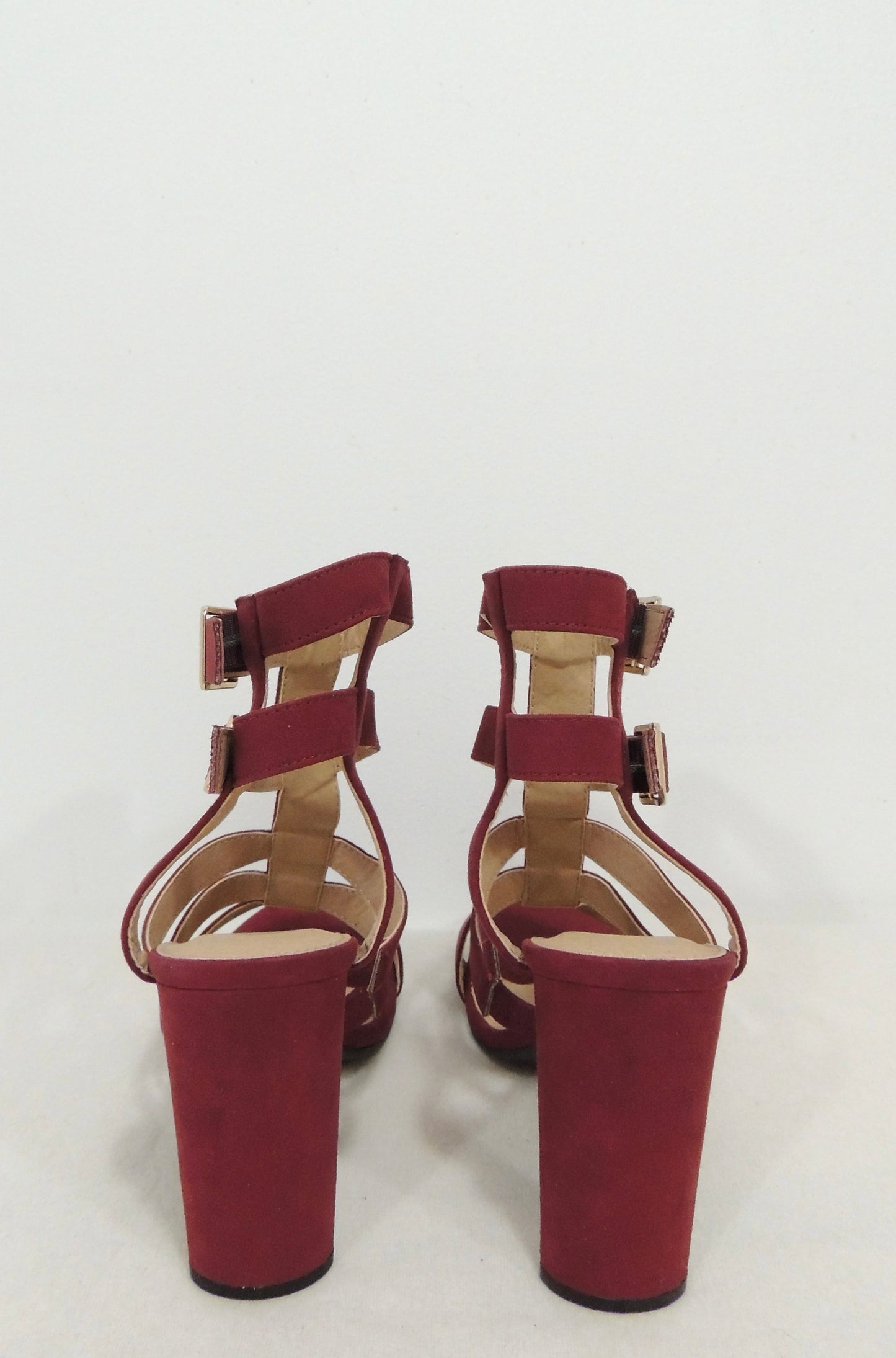 Sandalias Charlotte Russe (talla 9, sin uso)