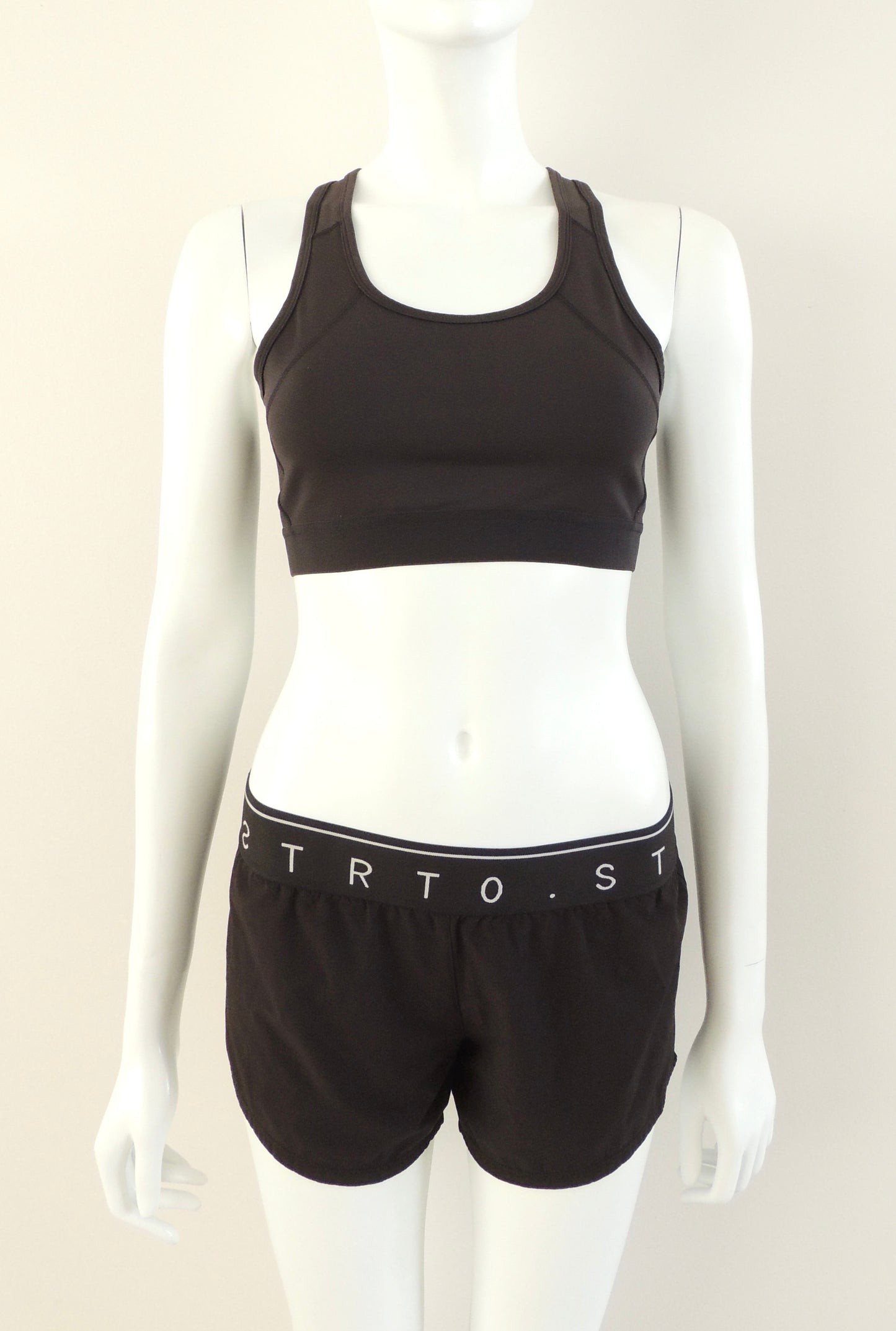 Short H&M (talla EUR 36 = USA 6)