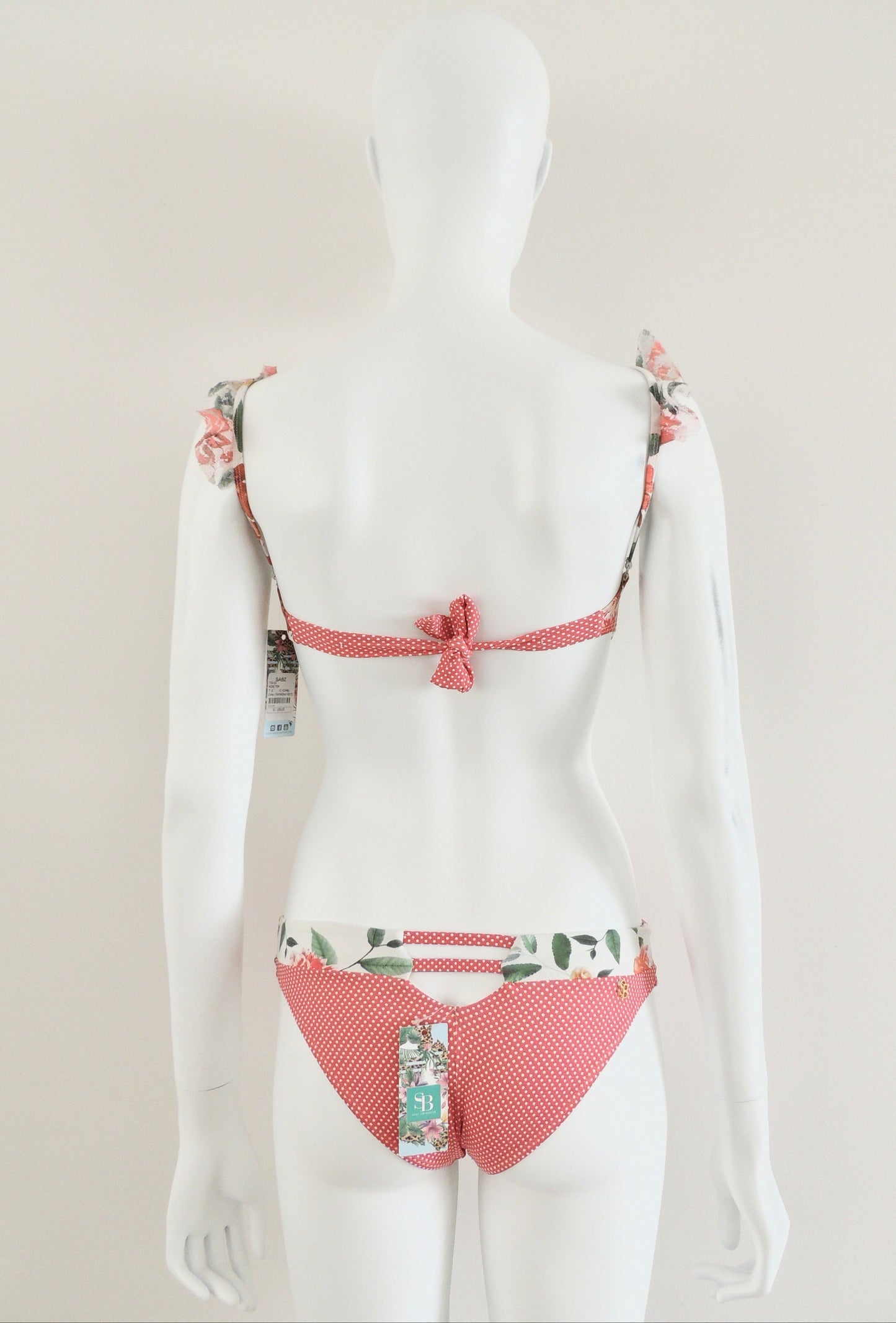 Conjunto Bikini Sabz (talla S, con etiqueta)