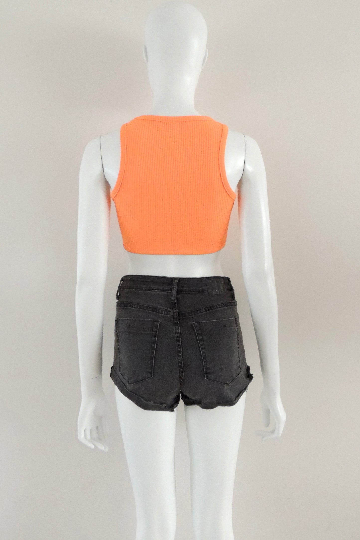 Top sin marca (sin talla, sin uso)