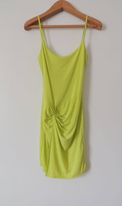 Vestido PrettyLittleThing (talla EUR 38 = USA 6)