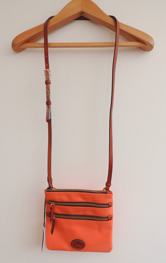Cartera Dooney & Bourke (con etiqueta)