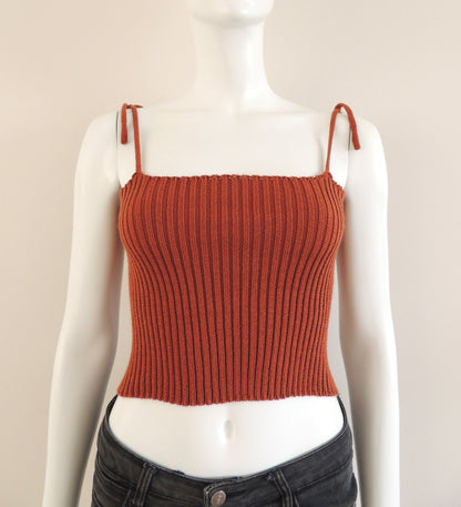 Top sin marca (sin talla, como un S, sin uso)
