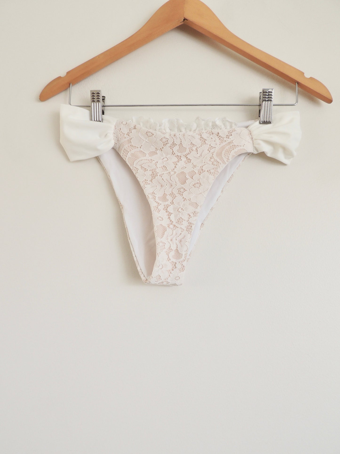 Conjunto Bikini Shein (talla M, sin uso)