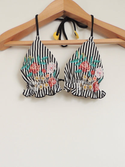 Sostén Bikini sin marca (sin talla, como un M)