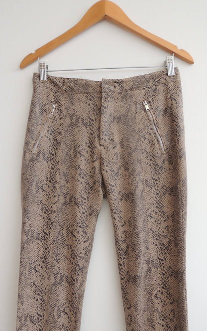 Pantalón sin marca (sin talla, como 28)